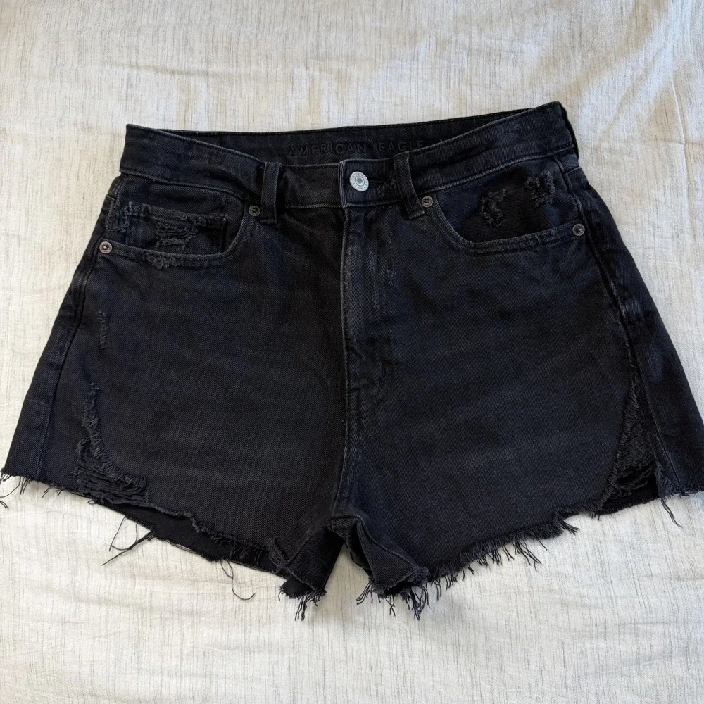American Eagle Super High Rise Shortie Cut off Denim Shorts Black Sz‎ 6 Festival